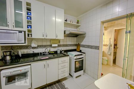 Apartamento à venda com 87m², 3 quartos e 2 vagasCozinha