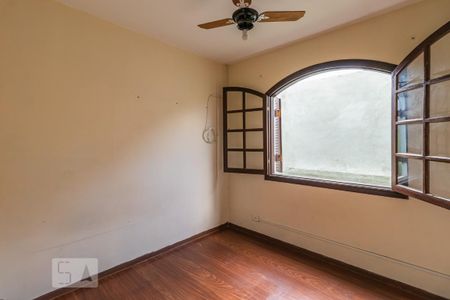 Casa para alugar com 150m², 3 quartos e 2 vagas Casa para alugar com 150m², 3 quartos e 2 vagasQuarto 2