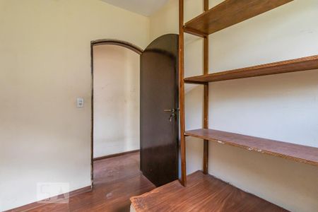 Casa para alugar com 150m², 3 quartos e 2 vagas Casa para alugar com 150m², 3 quartos e 2 vagasRoupeiro do Corredor