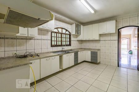 Casa para alugar com 150m², 3 quartos e 2 vagas Casa para alugar com 150m², 3 quartos e 2 vagasCozinha