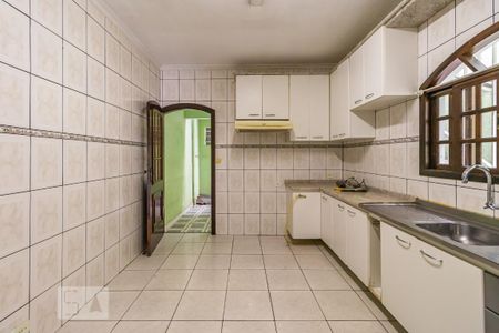 Casa para alugar com 150m², 3 quartos e 2 vagas Casa para alugar com 150m², 3 quartos e 2 vagasCozinha
