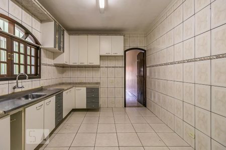 Casa para alugar com 150m², 3 quartos e 2 vagas Casa para alugar com 150m², 3 quartos e 2 vagasCozinha
