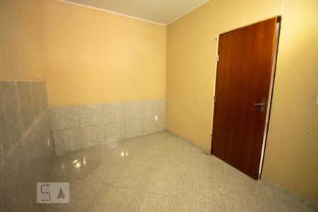 Quarto 2 de apartamento para alugar com 2 quartos, 55m² em Conjunto 1, Brasília