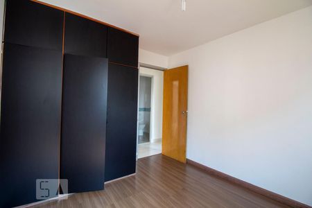 Quarto 1 de apartamento para alugar com 3 quartos, 82m² em Vila Campestre, São Paulo