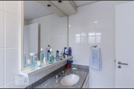 Apartamento à venda com 170m², 3 quartos e 3 vagasBanheiro Suíte 3