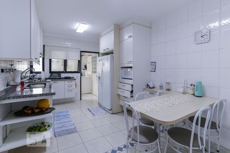 Apartamento à venda com 170m², 3 quartos e 3 vagasCozinha