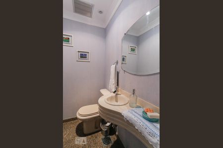 Apartamento à venda com 170m², 3 quartos e 3 vagasLavabo