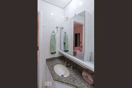 Apartamento à venda com 170m², 3 quartos e 3 vagasBanheiro Suíte 2