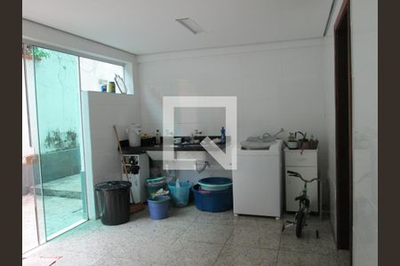 Casa à venda com 412m², 4 quartos e 6 vagas