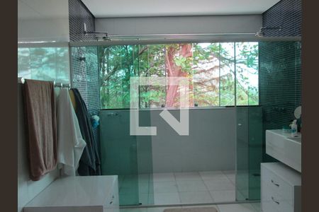 Casa à venda com 412m², 4 quartos e 6 vagas