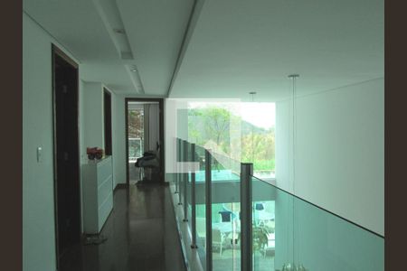 Casa à venda com 4 quartos, 412m² em Santa Lúcia, Belo Horizonte
