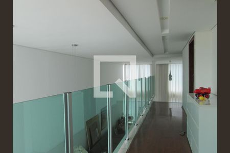 Casa à venda com 4 quartos, 412m² em Santa Lúcia, Belo Horizonte