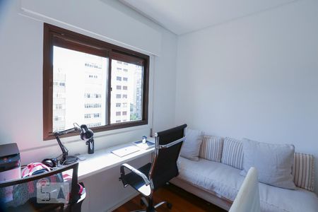 Apartamento à venda com 75m², 2 quartos e 2 vagasQuarto 