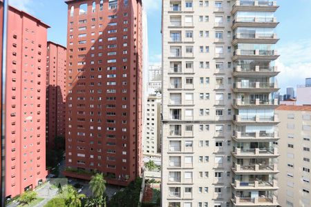 Vista de apartamento à venda com 2 quartos, 75m² em Itaim Bibi, São Paulo