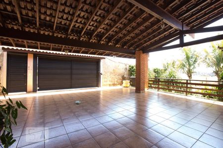 Casa para alugar com 700m², 3 quartos e 6 vagasGaragem