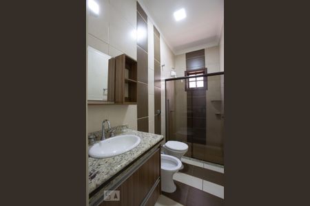 Casa para alugar com 700m², 3 quartos e 6 vagasBanheiro da suíte 2