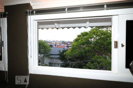 Casa à venda com 285m², 4 quartos e 3 vagasVista do quarto 2