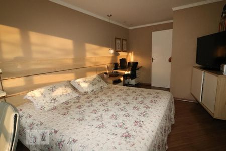 Casa à venda com 285m², 4 quartos e 3 vagasQuarto Suíte