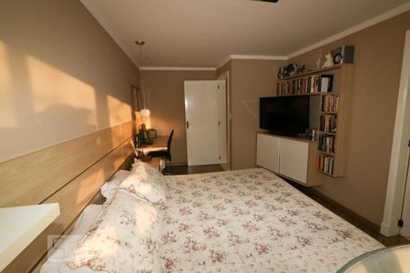 Casa à venda com 285m², 4 quartos e 3 vagasQuarto Suíte