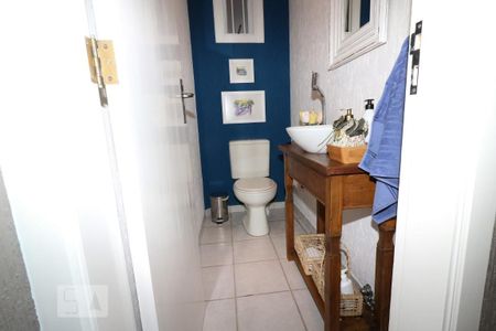 Casa à venda com 285m², 4 quartos e 3 vagasLavabo