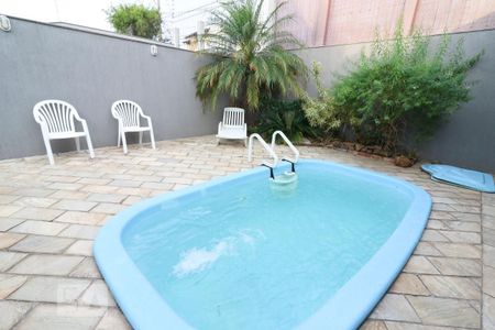 Casa à venda com 285m², 4 quartos e 3 vagasPiscina