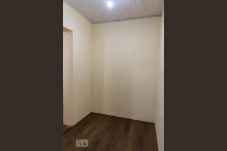 Casa à venda com 150m², 2 quartos e 2 vagasCloset
