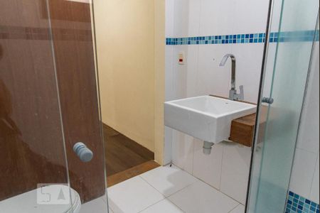 Casa à venda com 150m², 2 quartos e 2 vagasBanheiro da suíte