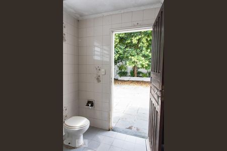 Casa à venda com 150m², 2 quartos e 2 vagasBanheiro de serviço