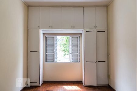 Casa à venda com 150m², 2 quartos e 2 vagasQuarto