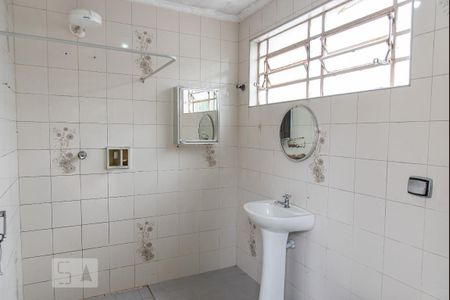 Casa à venda com 150m², 2 quartos e 2 vagasBanheiro de serviço