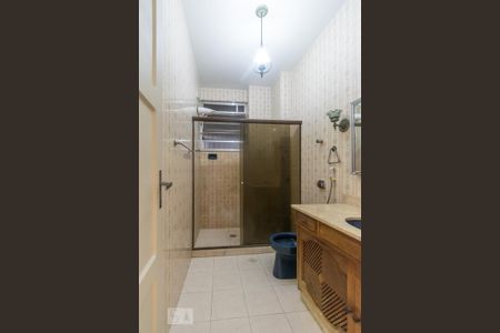 Apartamento à venda com 110m², 4 quartos e 1 vaga Apartamento à venda com 110m², 4 quartos e 1 vagaBanheiro