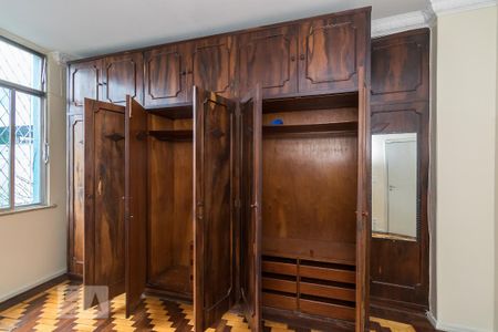 Apartamento à venda com 110m², 4 quartos e 1 vaga Apartamento à venda com 110m², 4 quartos e 1 vagaQuarto 2 - Armário