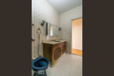 Apartamento à venda com 110m², 4 quartos e 1 vaga Apartamento à venda com 110m², 4 quartos e 1 vagaBanheiro