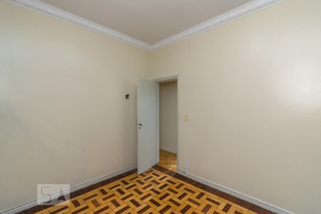 Apartamento à venda com 110m², 4 quartos e 1 vaga Apartamento à venda com 110m², 4 quartos e 1 vagaQuarto 3
