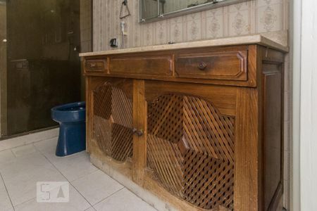 Apartamento à venda com 110m², 4 quartos e 1 vaga Apartamento à venda com 110m², 4 quartos e 1 vagaBanheiro - Armário