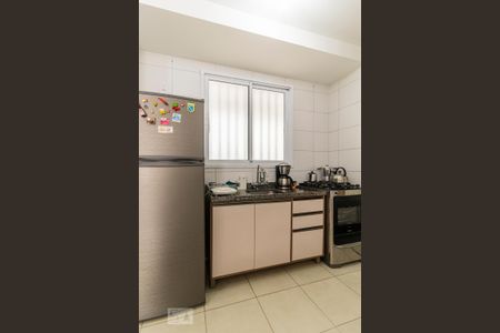 Apartamento à venda com 60m², 2 quartos e sem vagaCozinha - Armário