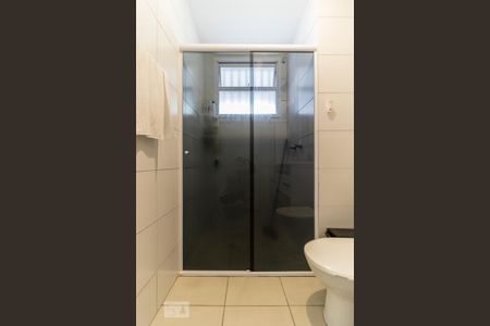 Apartamento à venda com 60m², 2 quartos e sem vagaBanheiro - Box de Vidro