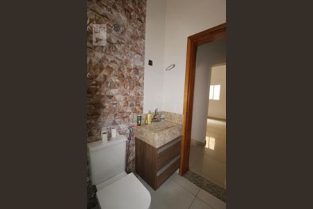 Casa à venda com 650m², 4 quartos e 5 vagasBanheiro social