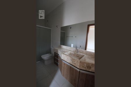 Casa à venda com 650m², 4 quartos e 5 vagasBanheiro do Quarto 2