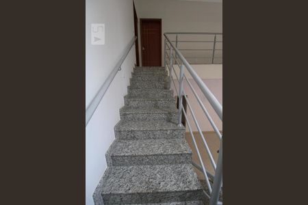 Casa à venda com 650m², 4 quartos e 5 vagasEscada