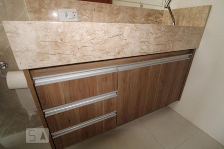 Casa à venda com 650m², 4 quartos e 5 vagasBanheiro do Quarto 3