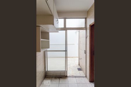 Casa à venda com 200m², 3 quartos e 2 vagasLavanderia