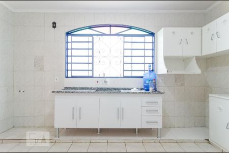 Casa à venda com 200m², 3 quartos e 2 vagasCozinha