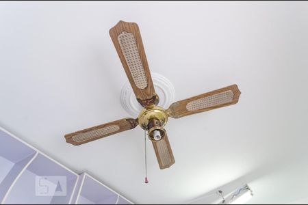 Casa à venda com 200m², 3 quartos e 2 vagasSuíte 2