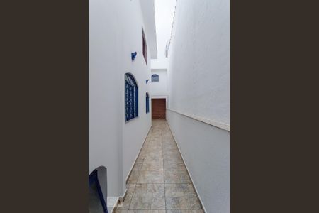 Casa à venda com 200m², 3 quartos e 2 vagasCorredor Lateral