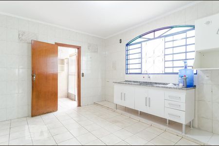 Casa à venda com 200m², 3 quartos e 2 vagasCozinha