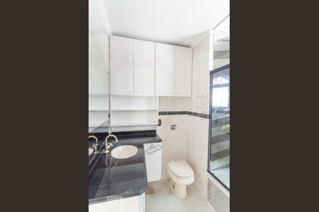 Casa à venda com 200m², 3 quartos e 2 vagasBanheiro da Suíte 1