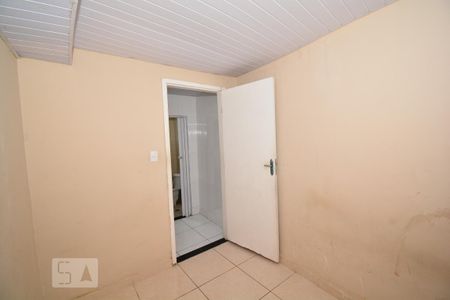 Quarto de casa para alugar com 1 quarto, 35m² em Irajá, Rio de Janeiro
