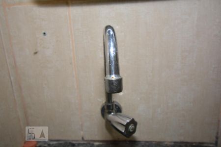 Casa para alugar com 35m², 1 quarto e sem vagaBanheiro - Torneira