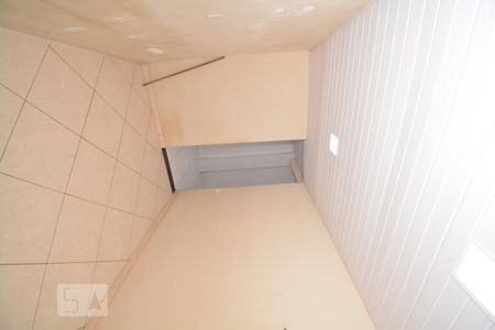 Sala de casa para alugar com 1 quarto, 35m² em Irajá, Rio de Janeiro